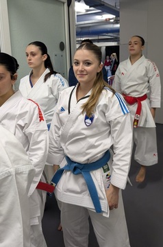 Elma Lišinović pred samim nastopom